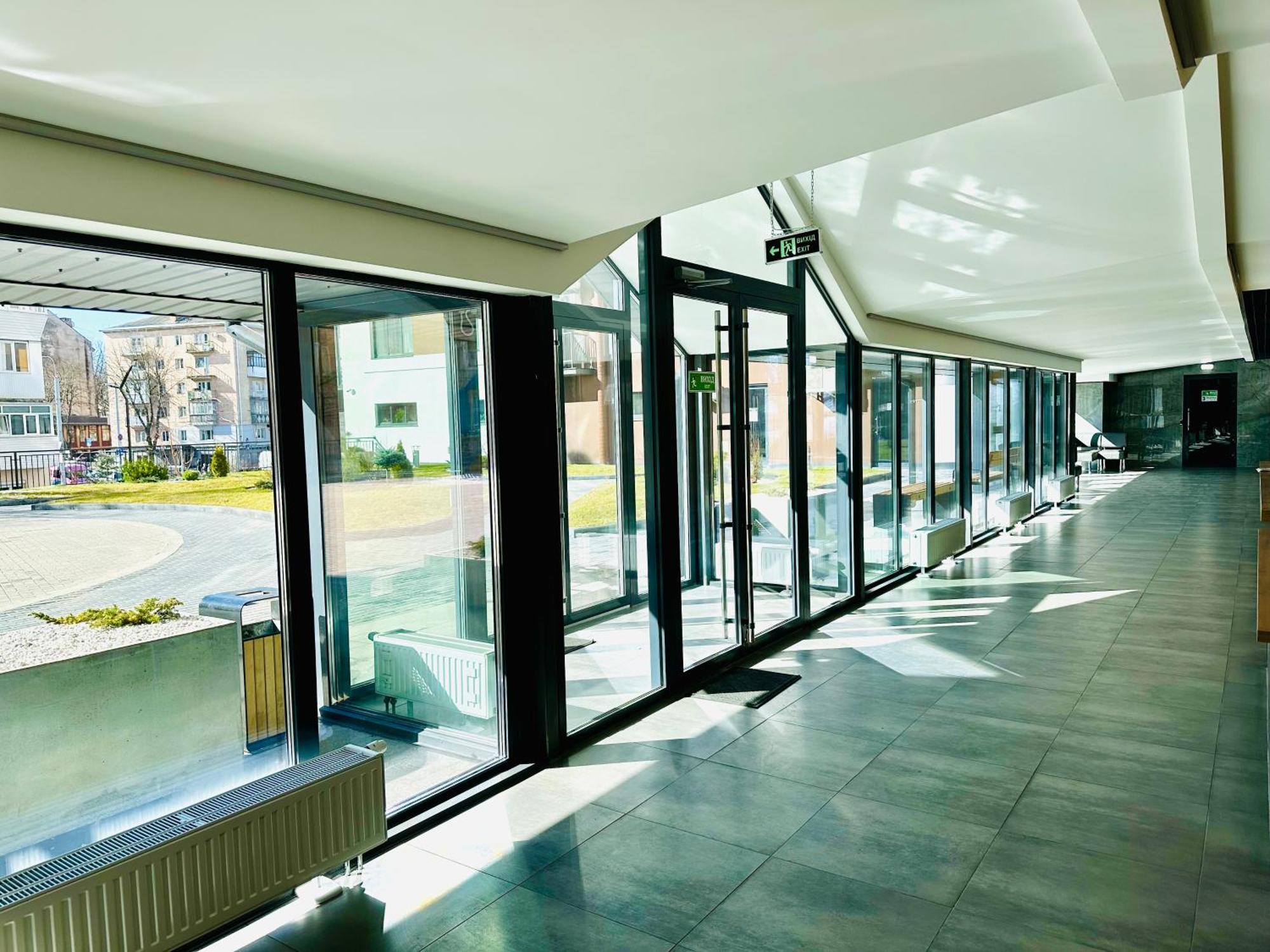 Modern Apartments With A Coffee Machine In The City Center, A View Of The City Rivne Zewnętrze zdjęcie